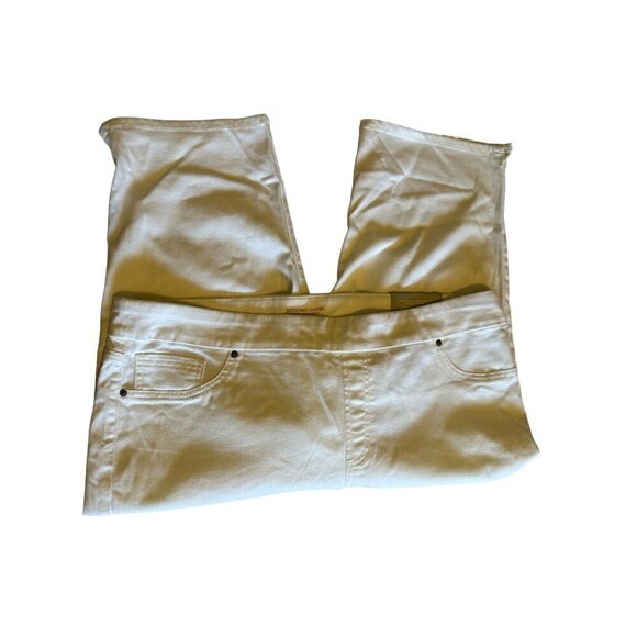 Chicos Jegging Capri Denim Sz 18/ Sz 3.5 No Stain Pull On White Stretchy NEW - Picture 4 of 13